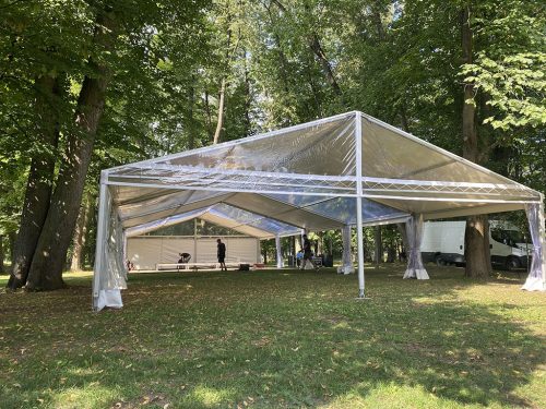 Lielā telts 10×25 balta - Telts, inventārs pasākumiem, galdu, krēslu, sildītāju, grīdu noma